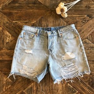 Gap distressed denim short- 5” inseam